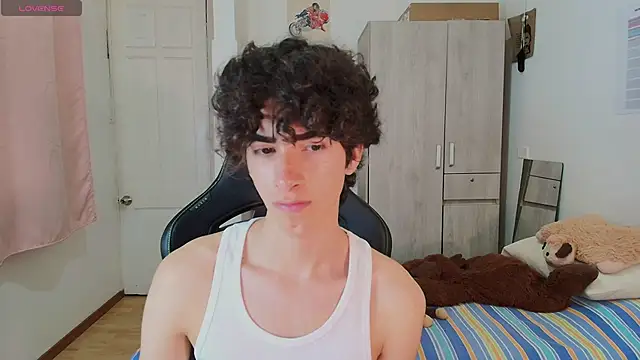 Nude Boy18 online show from 25, 3, 2026