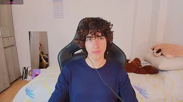 Nude Boy18 online show from 6, 3, 2026