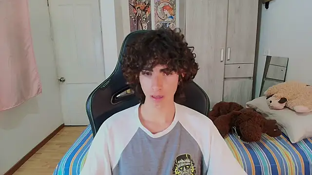 Nude Boy18 online show from 13, 3, 2026