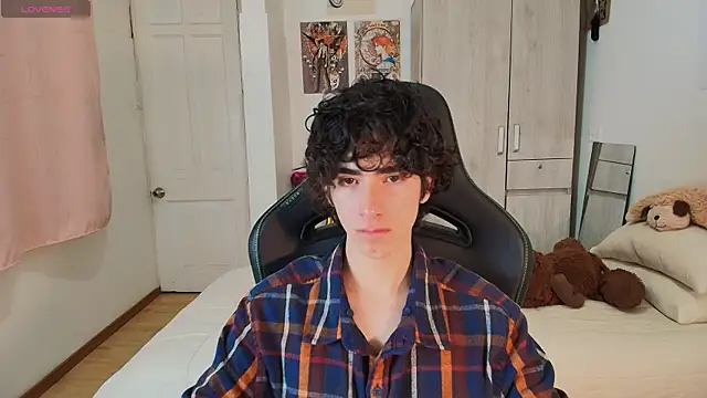 Nude Boy18 online show from 21, 4, 2026