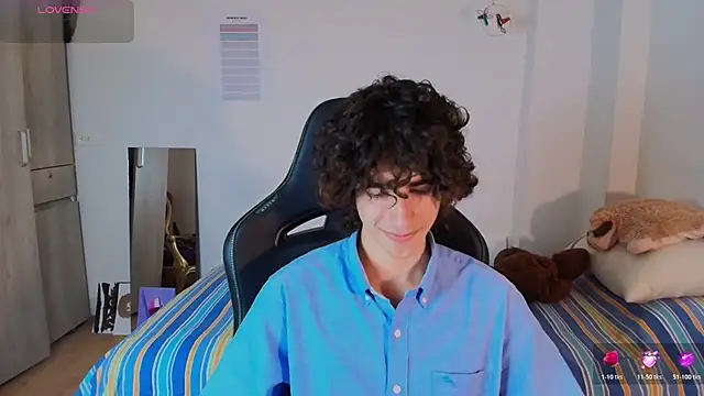 Nude Boy18 online show from 5, 3, 2026