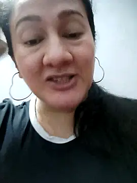 Aisha manzur online show from 28, 11, 2025