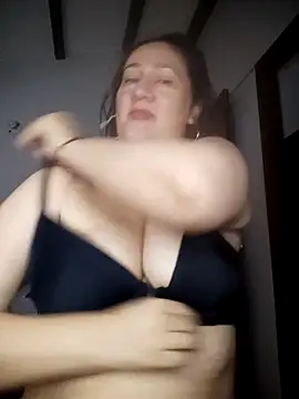 Aisha manzur online show from 5, 1, 2026