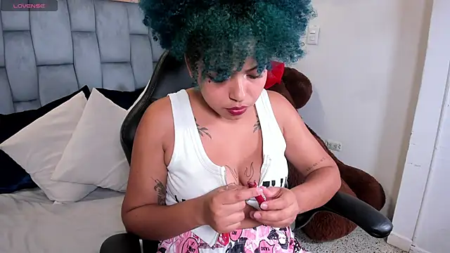 momo ayasse online show from 15, 9, 2025