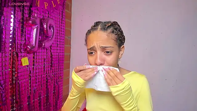 yumi hanna online show from 11, 9, 2025