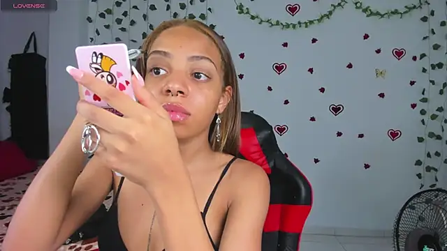 yumi hanna online show from 18, 4, 2026