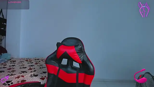 yumi hanna online show from 10, 4, 2026