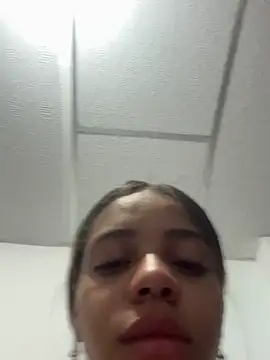 yumi hanna online show from 16, 3, 2026