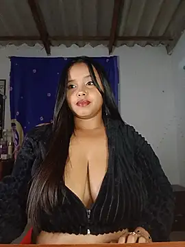 Snapshot of Liz__stone chatting on 5, 6, 2026 Liz stone online show from 5, 6, 2026