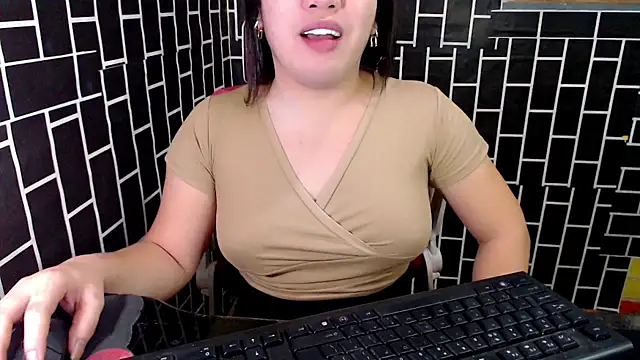 xUrDreamSlutWhore online show from 16, 9, 2025