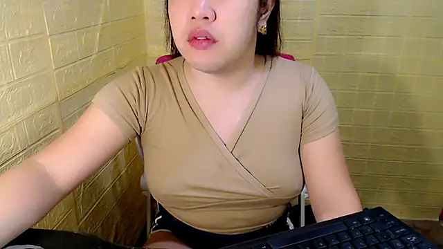 xUrDreamSlutWhore online show from 3, 11, 2025