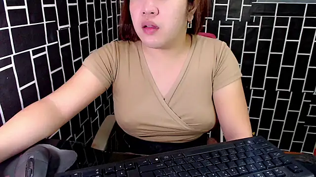 xUrDreamSlutWhore online show from 14, 9, 2025
