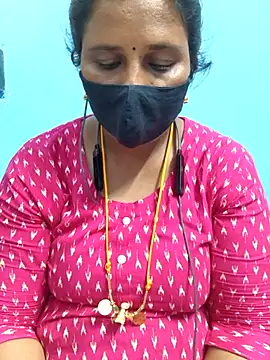 Snapshot of Tamil_Sweety chatting on 17, 11, 2025 Tamil Sweety online show from 17, 11, 2025