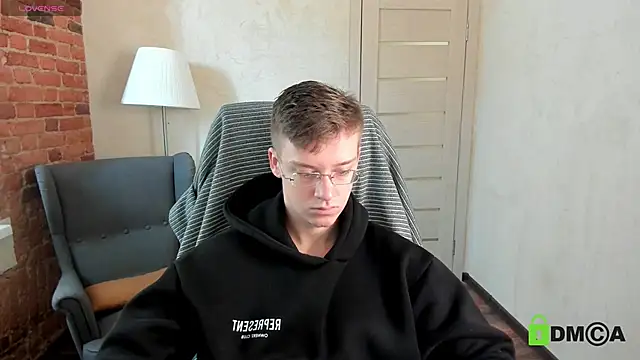 Snapshot of Harm_Dick chatting on 28, 9, 2025 Harm Dick online show from 28, 9, 2025