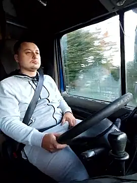 Amberdual online show from 13, 10, 2025