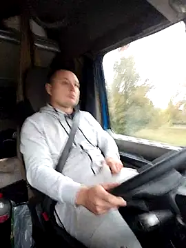 Amberdual online show from 9, 10, 2025