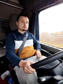 Amberdual online show from 30, 10, 2025