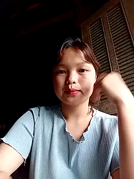 XoiXoi232 online show from 17, 10, 2025