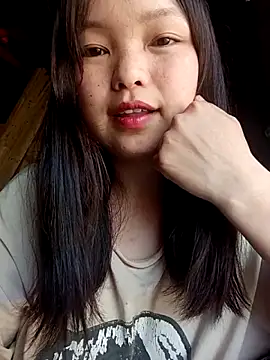 XoiXoi232 online show from 8, 4, 2026