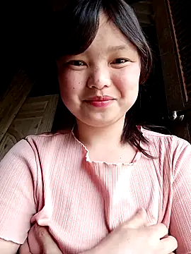 XoiXoi232 online show from 25, 3, 2026