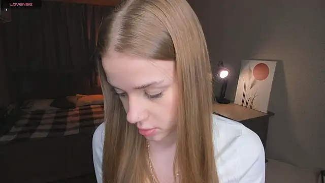 OdellaFrake online show from 21, 11, 2025