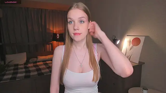 OdellaFrake online show from 9, 10, 2025