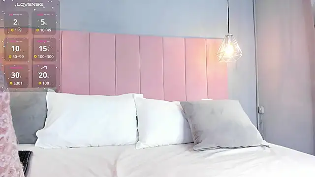 Snapshot of Cloe_Black chatting on 1, 11, 2025 Cloe Black online show from 1, 11, 2025