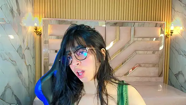 zoe r  online show from 25, 10, 2025