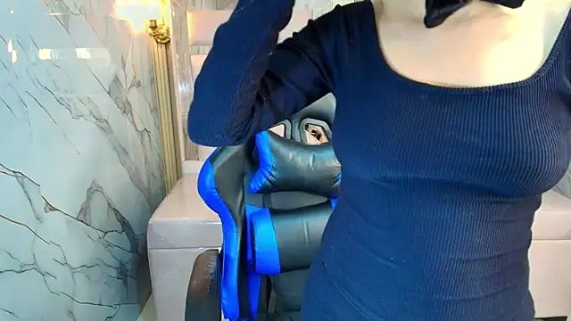 zoe r  online show from 23, 10, 2025