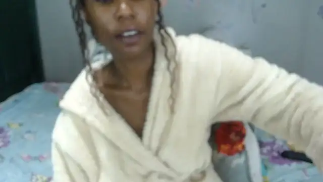 Snapshot of blueyXxX chatting on 29, 9, 2025 blueyXxX online show from 29, 9, 2025