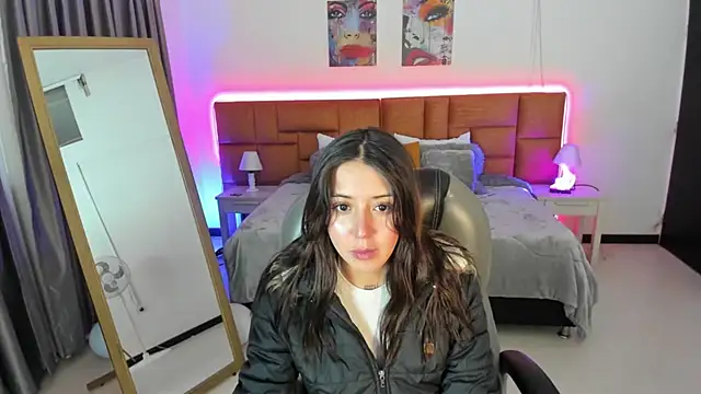 Catti Brie online show from 17, 4, 2026