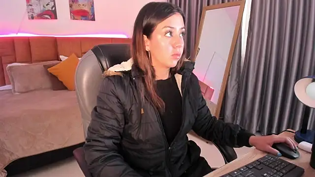 Snapshot of Catti_Brie chatting on 16, 6, 2026 Catti Brie online show from 16, 6, 2026