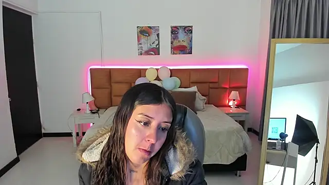 Catti Brie online show from 14, 5, 2026