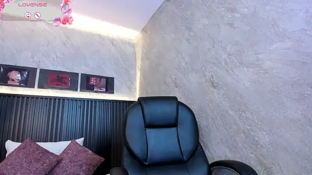 dark  nymph online show from 12, 9, 2025