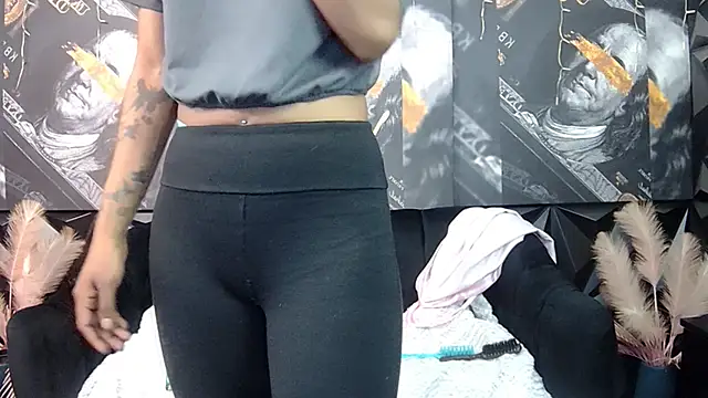 Snapshot of Lilmisbaddyxxx chatting on 27, 11, 2025 Lilmisbaddyxxx online show from 27, 11, 2025