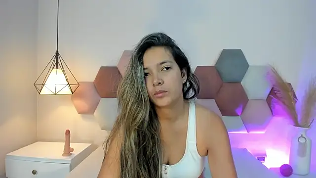 EllieFontanes online show from 1, 10, 2025