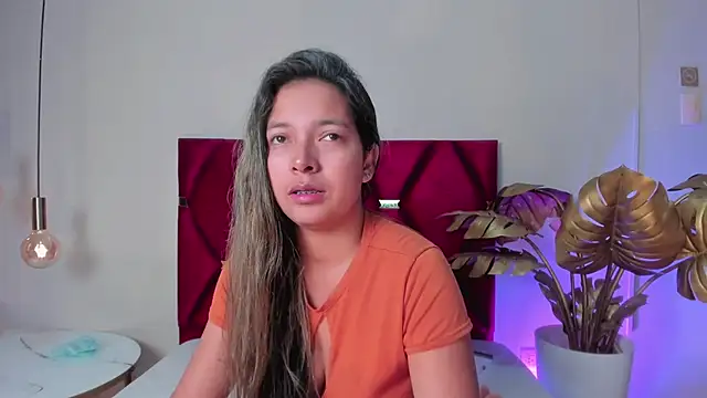 EllieFontanes online show from 29, 9, 2025