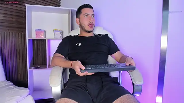 Axel grey  online show from 2, 11, 2025