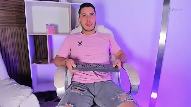 Axel grey  online show from 27, 10, 2025