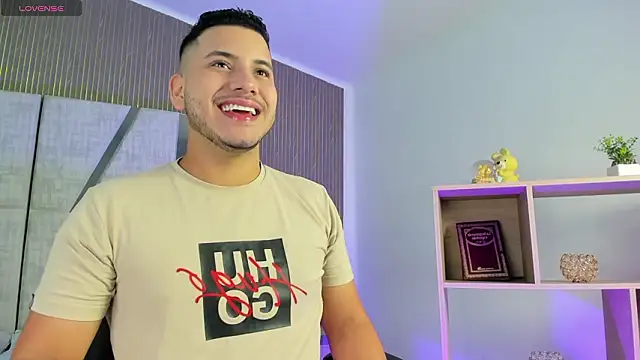 Axel grey  online show from 11, 3, 2026