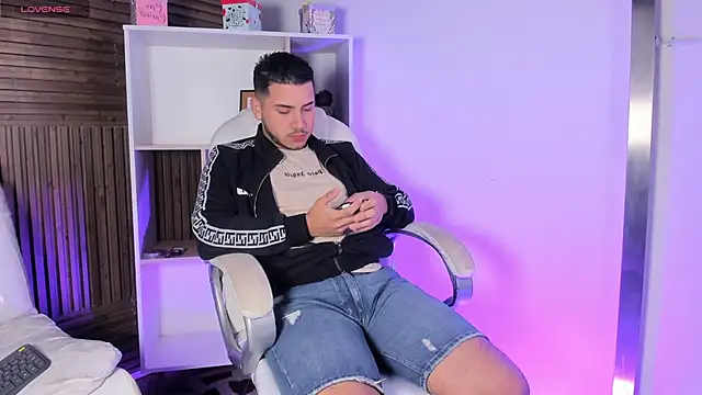 Axel grey  online show from 19, 11, 2025