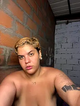 Nikky Bender online show from 17, 9, 2025