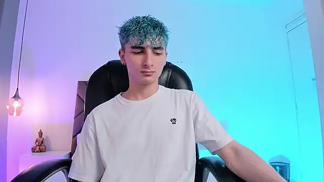 JaydenVillalobos online show from 5, 10, 2025