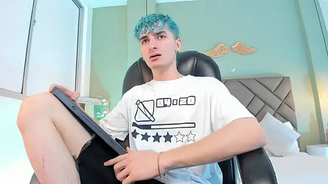 JaydenVillalobos online show from 23, 9, 2025