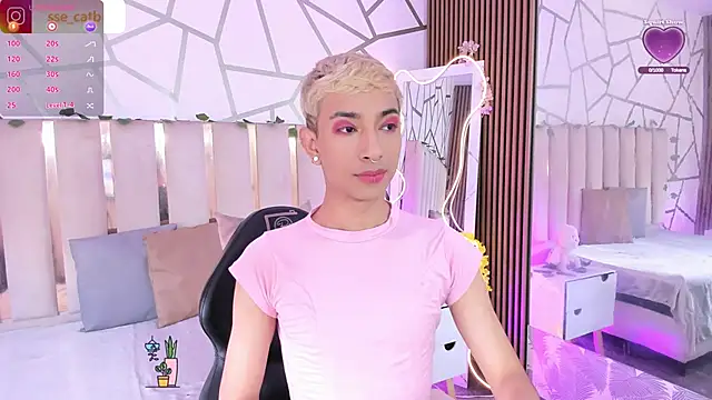 CYRUS TAY online show from 6, 5, 2026