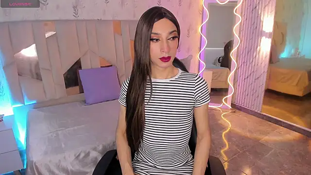 Snapshot of CYRUS_TAY chatting on 17, 7, 2026 CYRUS TAY online show from 17, 7, 2026