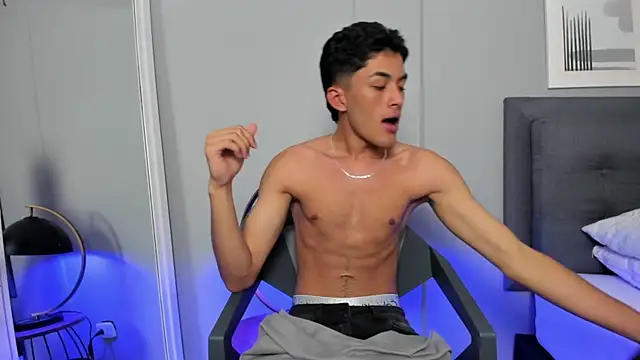 Tylerffoxx online show from 11, 11, 2025