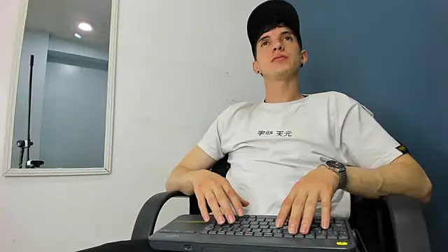 Jheampiiero online show from 7, 2, 2026