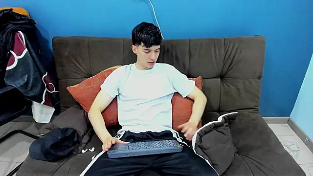 Jheampiiero online show from 22, 12, 2025