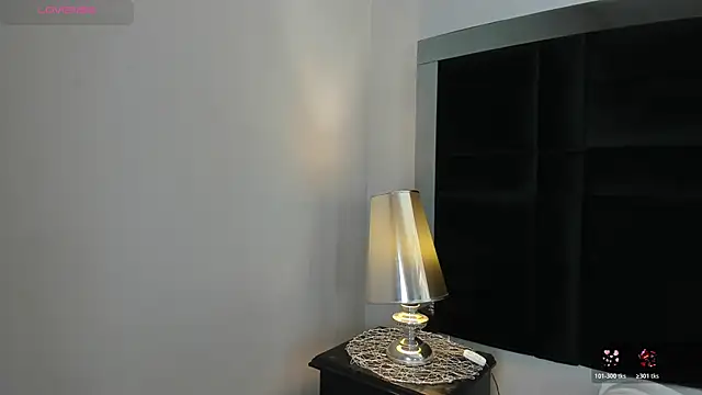 CarolineLee  online show from 27, 3, 2026